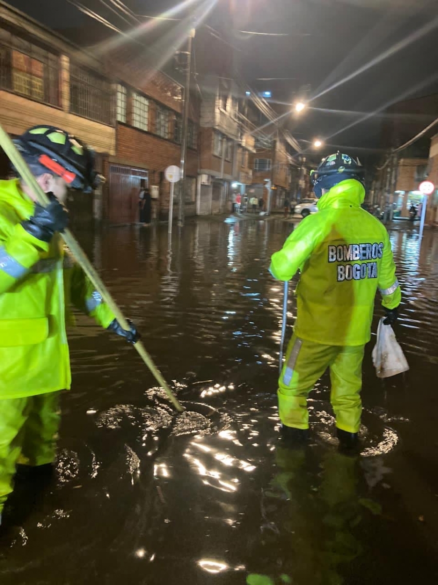 UAE CUERPO OFICIAL BOMBEROS DE BOGOTÁ